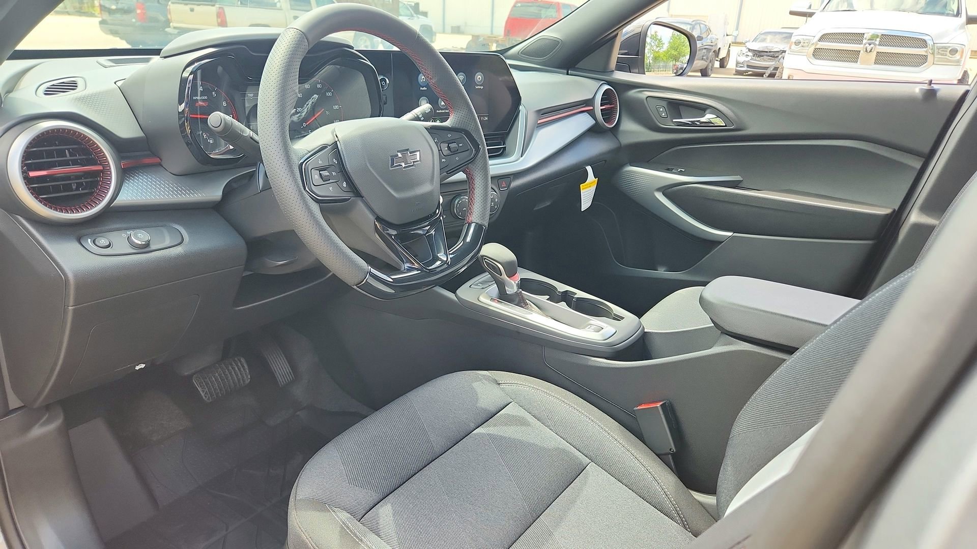2026 Chevrolet Trax RS - Photo 12