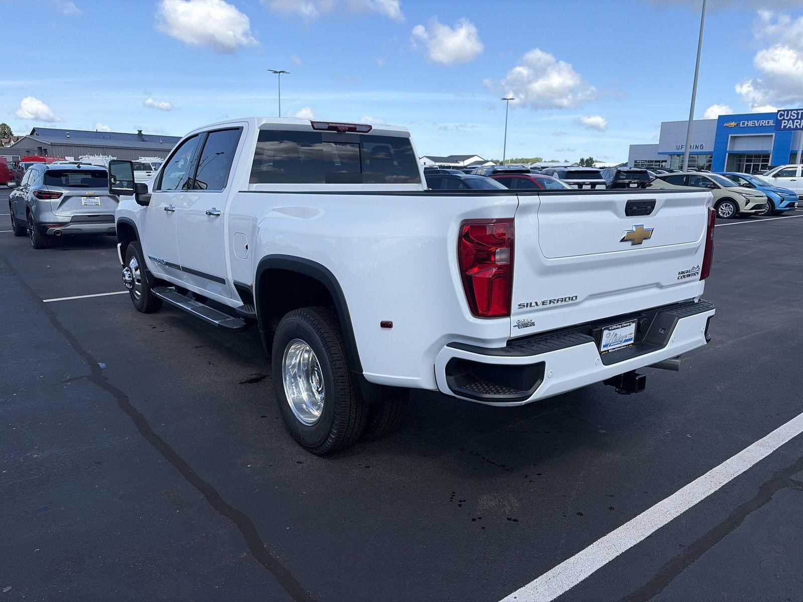 2026 Chevrolet Silverado 3500 HD High Country - Photo 12