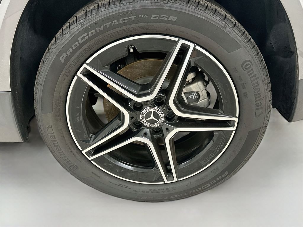 Certified Used 2025 Mountain Gray Metallic Mercedes-Benz GLA 250 image 33