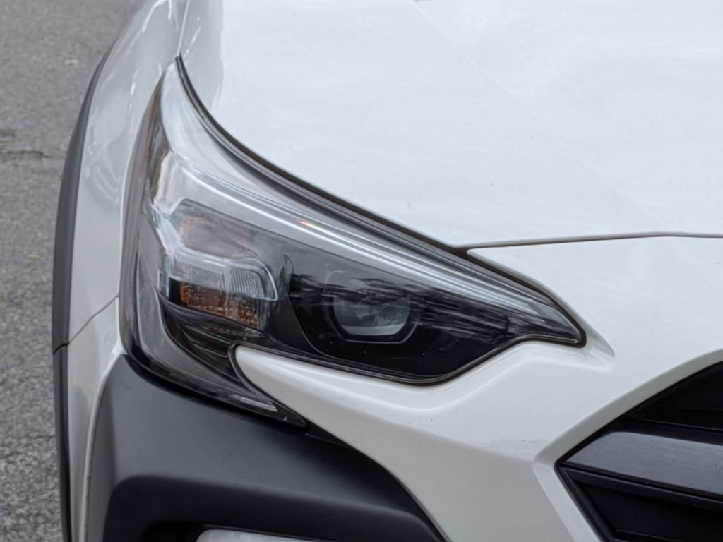 Used 2024 White Subaru Limited image 9