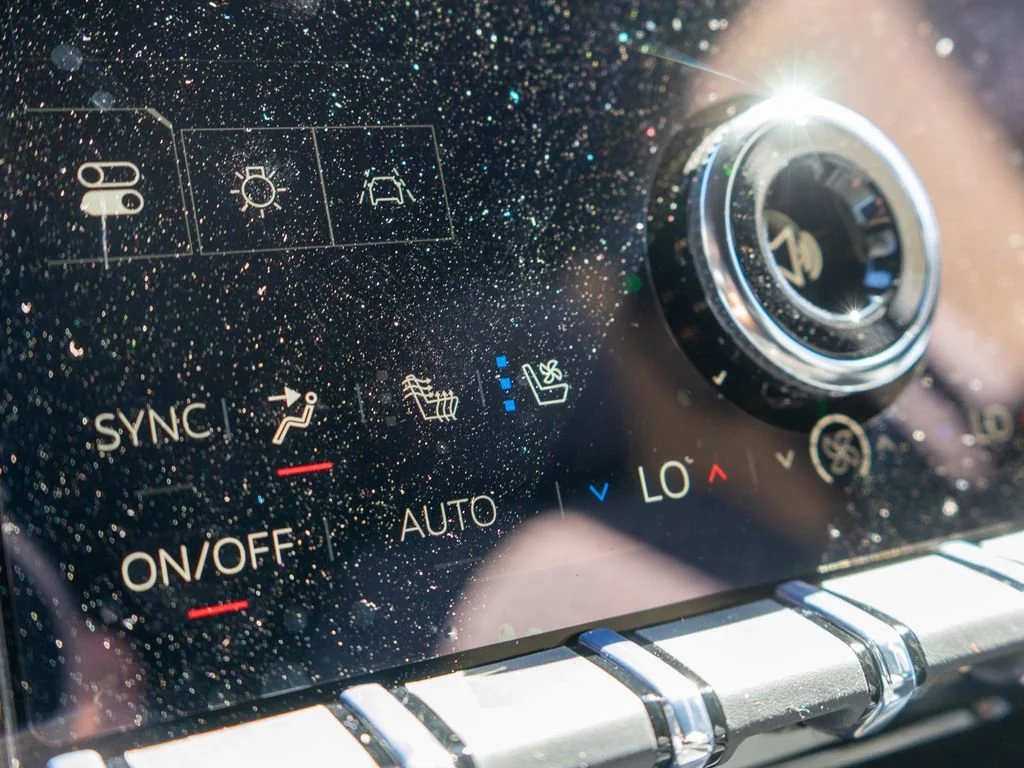 2026 GMC Acadia Denali - Photo 29