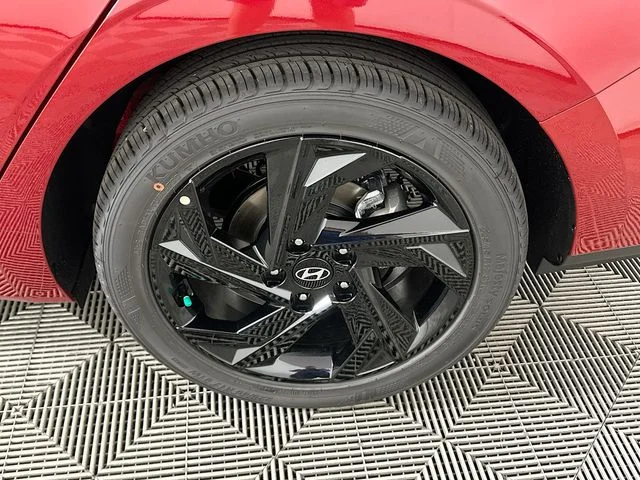 New 2026 Hyundai ELANTRA SEL Sport