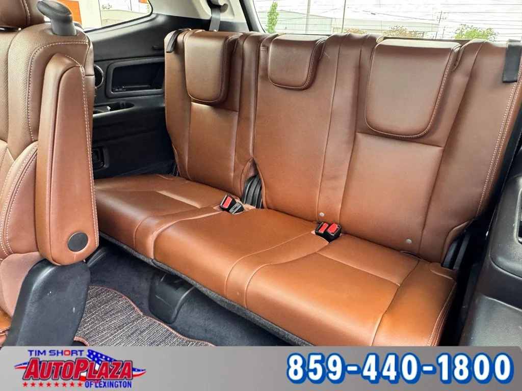 Used 2022 Black Subaru Touring image 40
