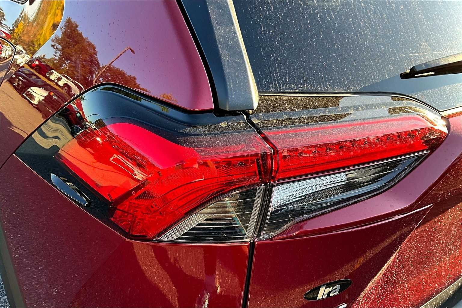 Used 2025 Ruby Flare Pearl Toyota XLE image 14