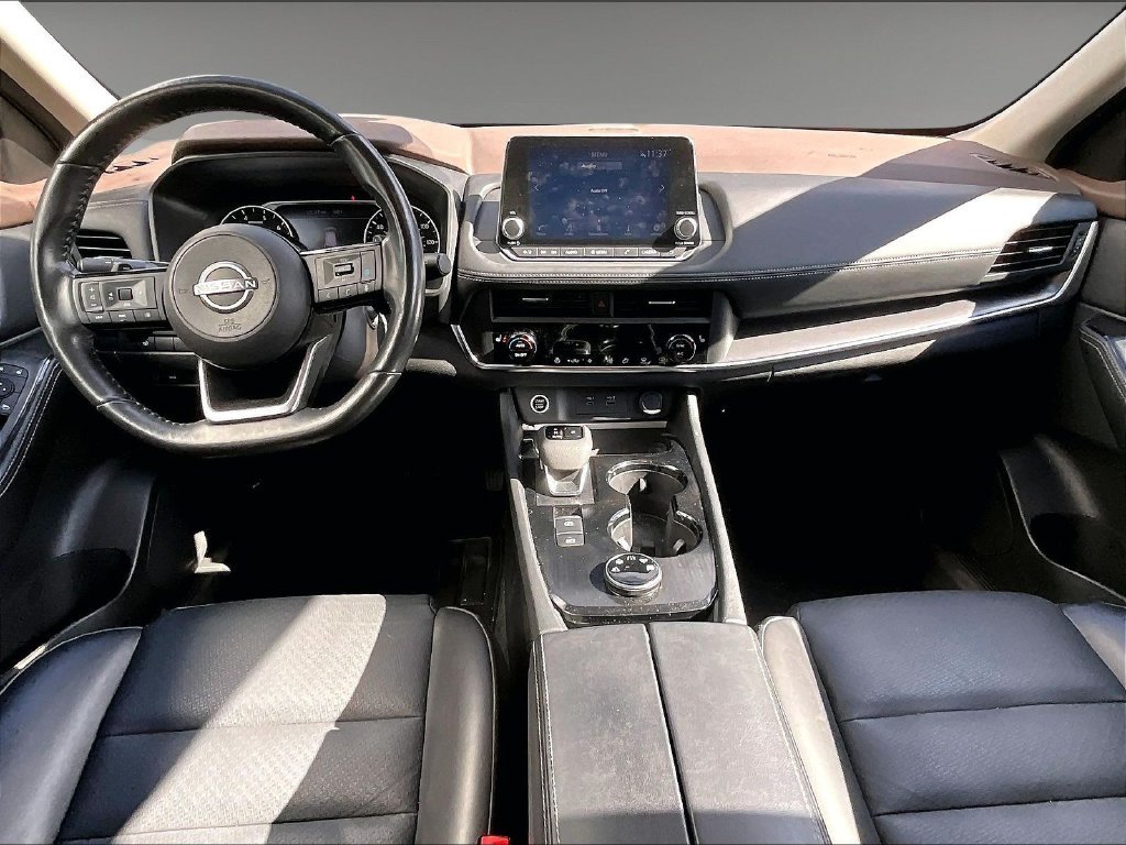 Used 2023 Gray Nissan SV image 17