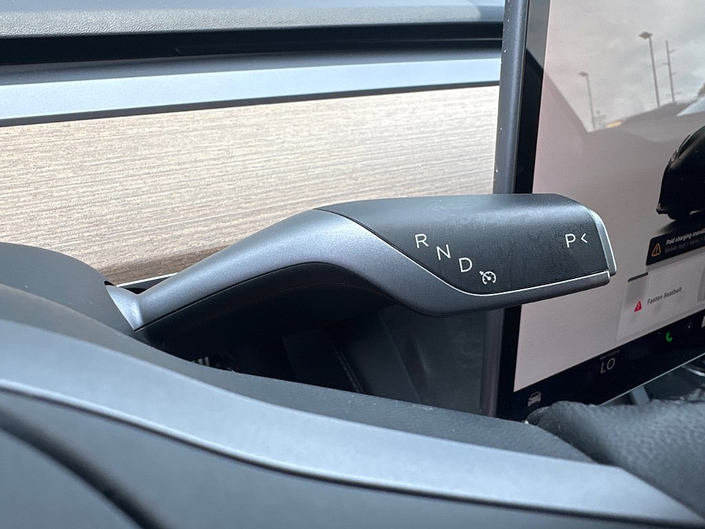 Used 2022 Black Tesla Long Range image 17