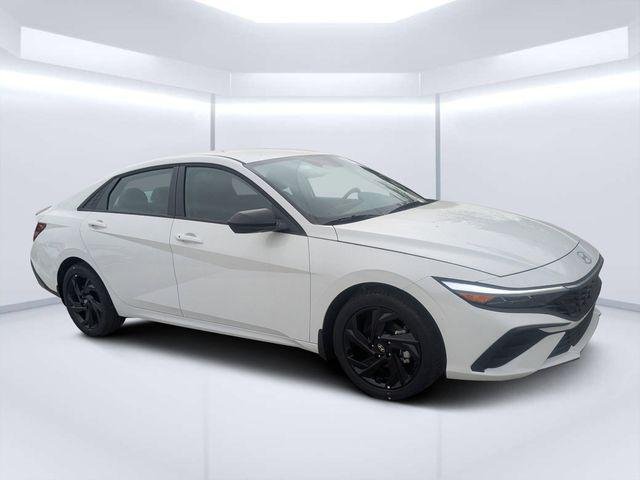 New 2026 White Hyundai SEL Sport image 1