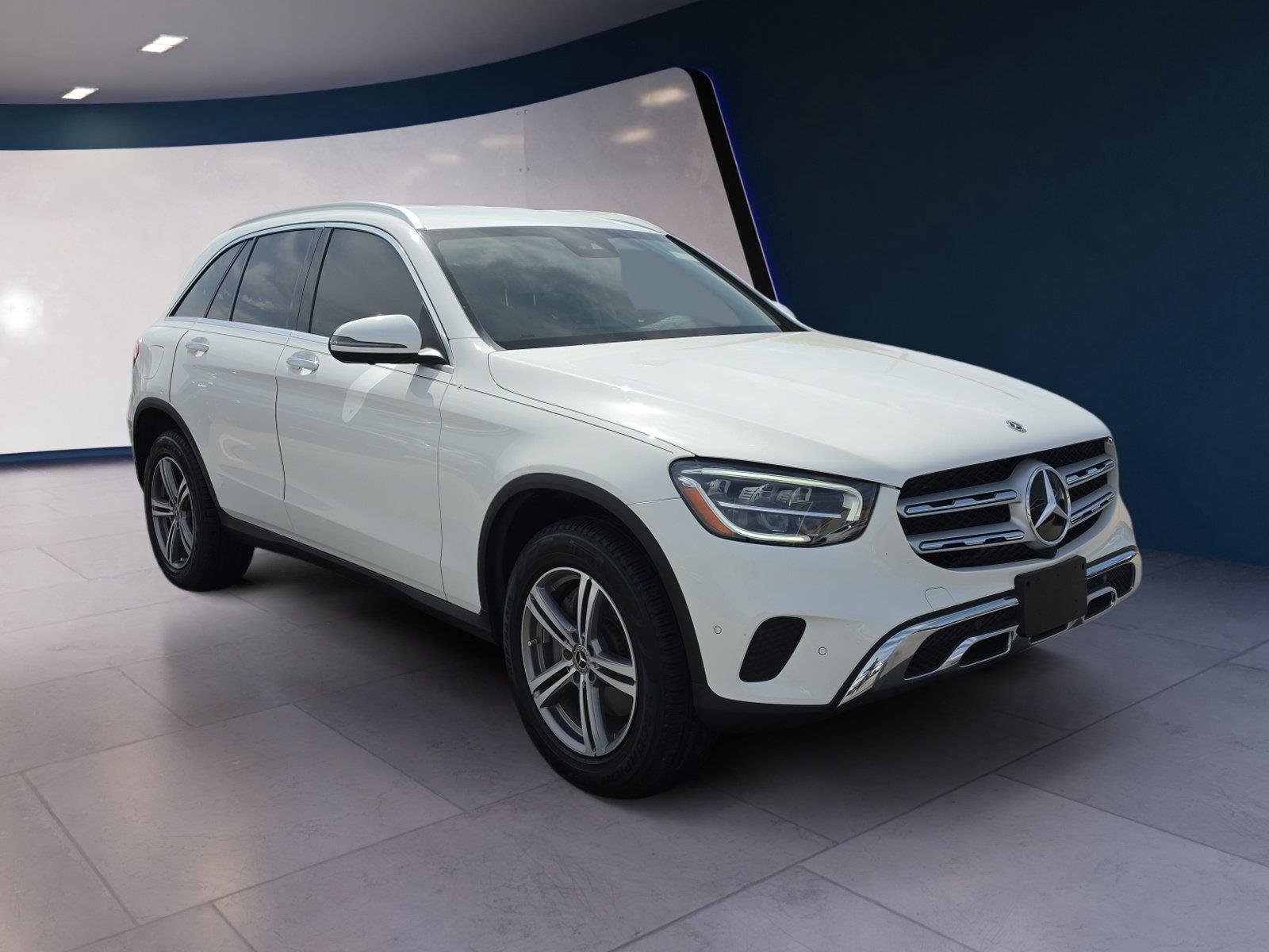 Used 2022 Polar White Mercedes-Benz GLC 300 image 7