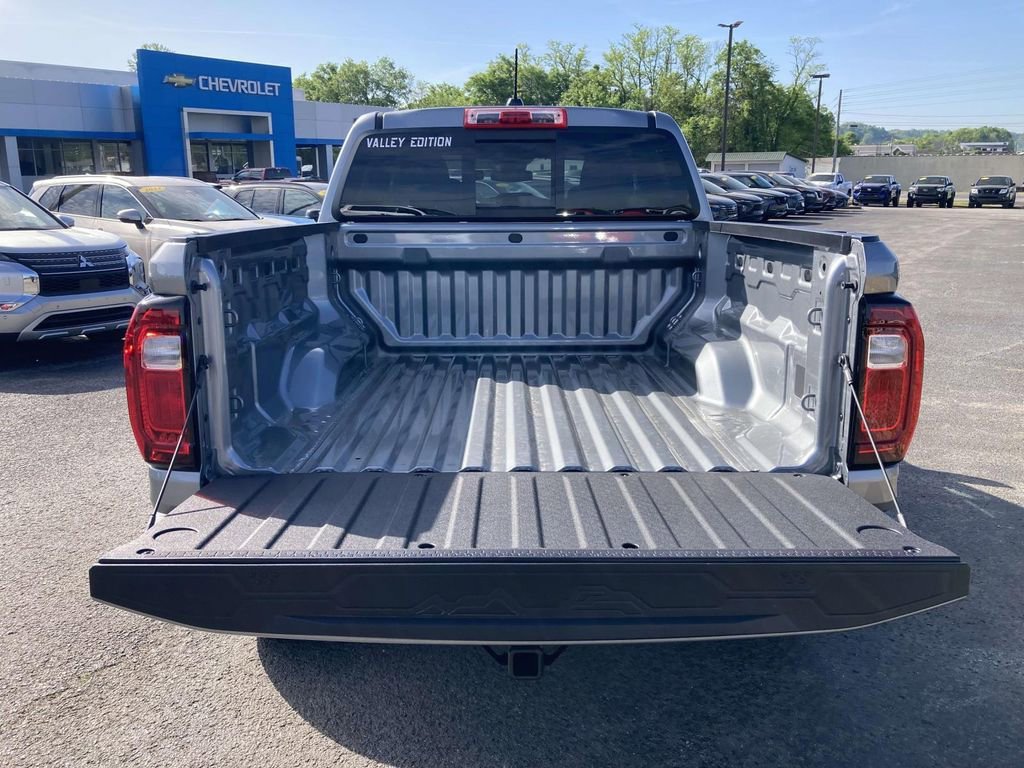 New 2026 Sterling Metallic GMC Elevation image 11