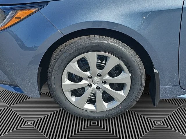 New 2027 Celestite Toyota LE image 12