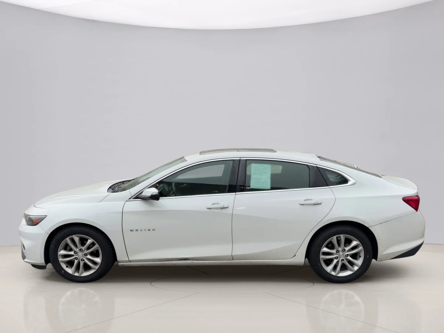 Used 2017 White Chevrolet 1LT image 8
