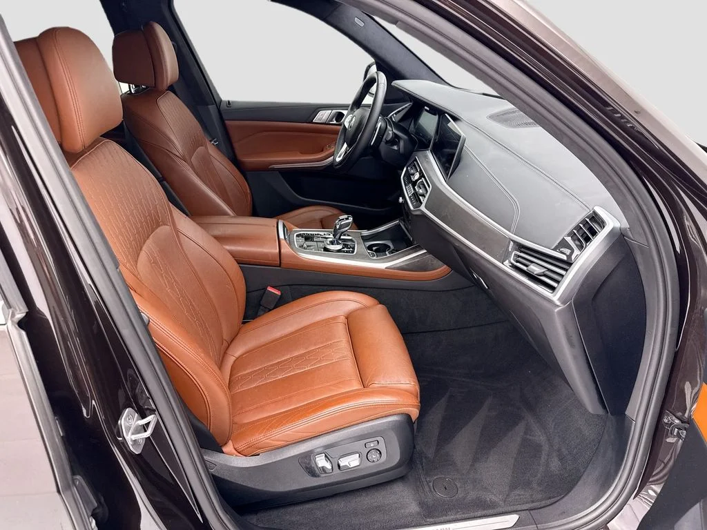 Used 2022 Brown BMW xDrive40i image 19