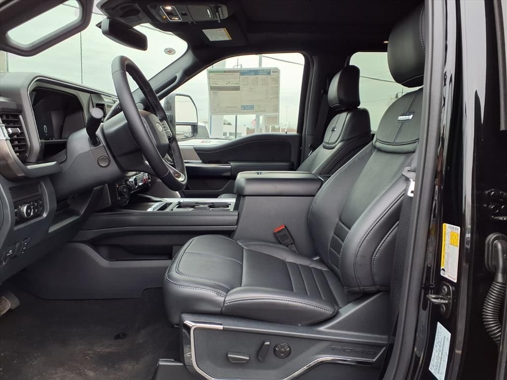 2026 Ford F-250 Super Duty Platinum - Photo 10
