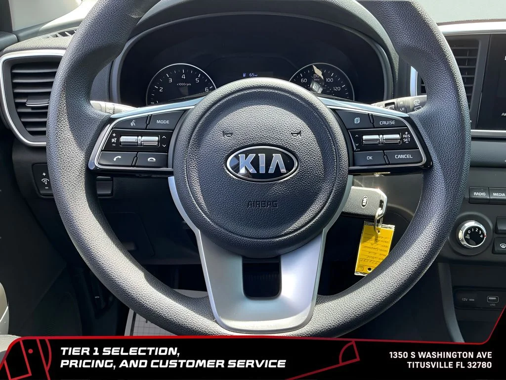 Used 2022 Red Kia LX image 42