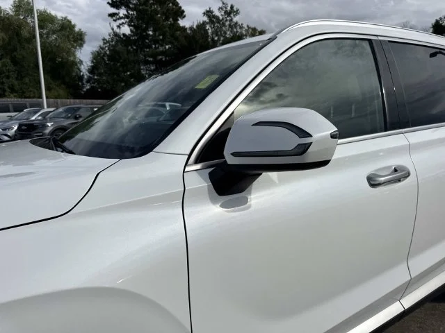 Used 2024 White Hyundai SEL image 10