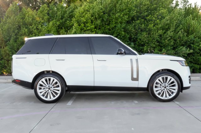 2026 Land Rover Range Rover SE - Photo 10