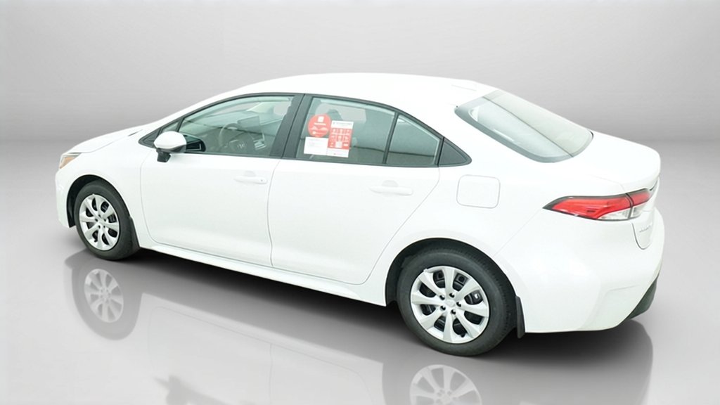 New 2027 Wind Chill Pearl Toyota LE image 15