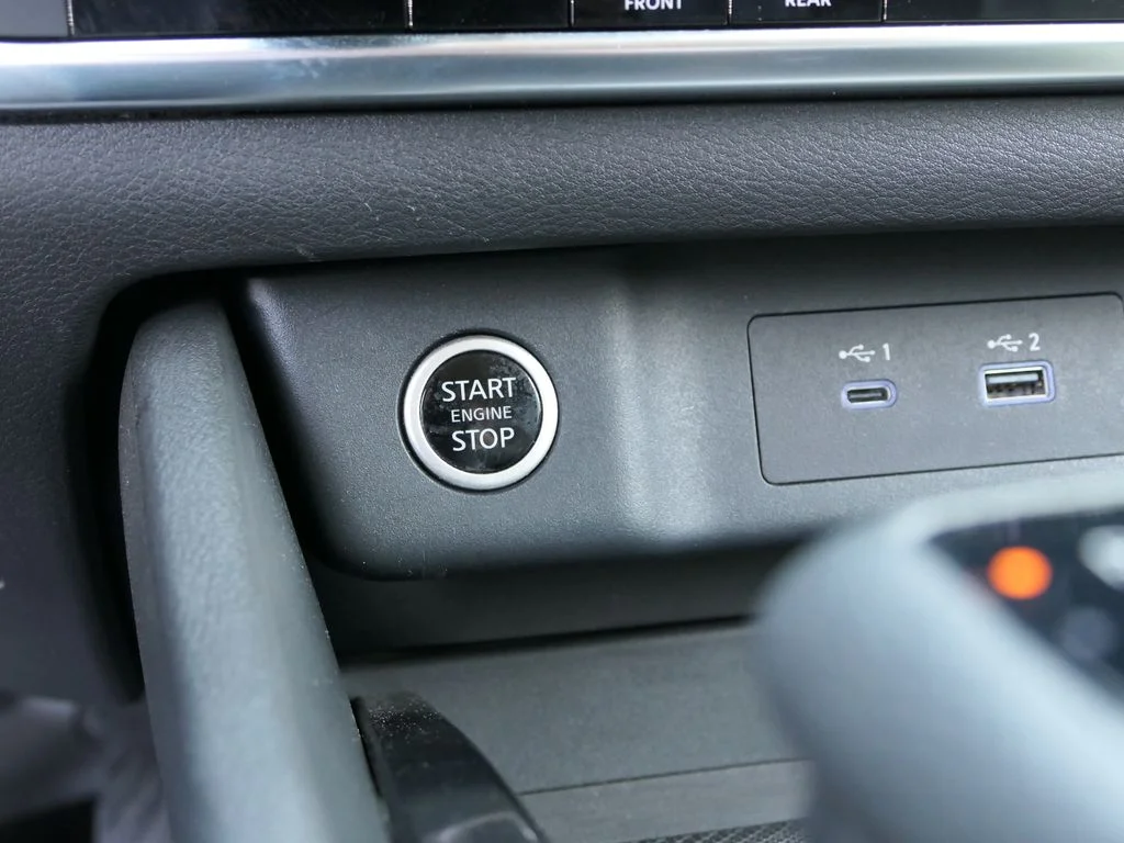 Used 2023 Blue Nissan SV image 19