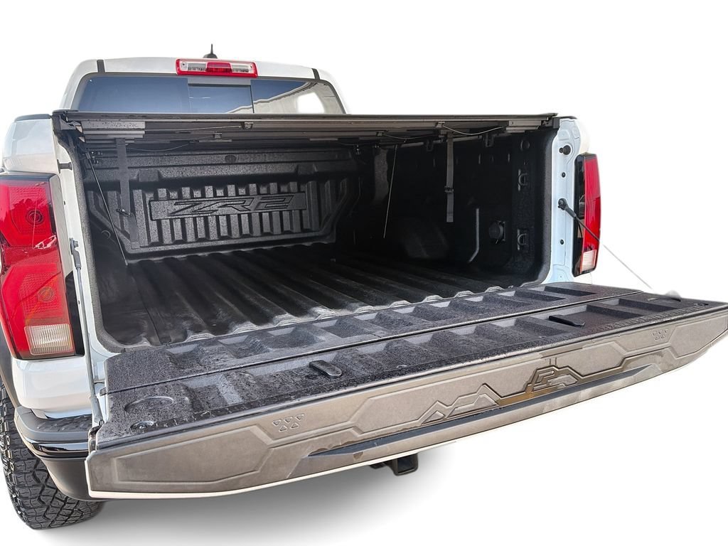 Used 2024 Summit White Chevrolet ZR2 image 27