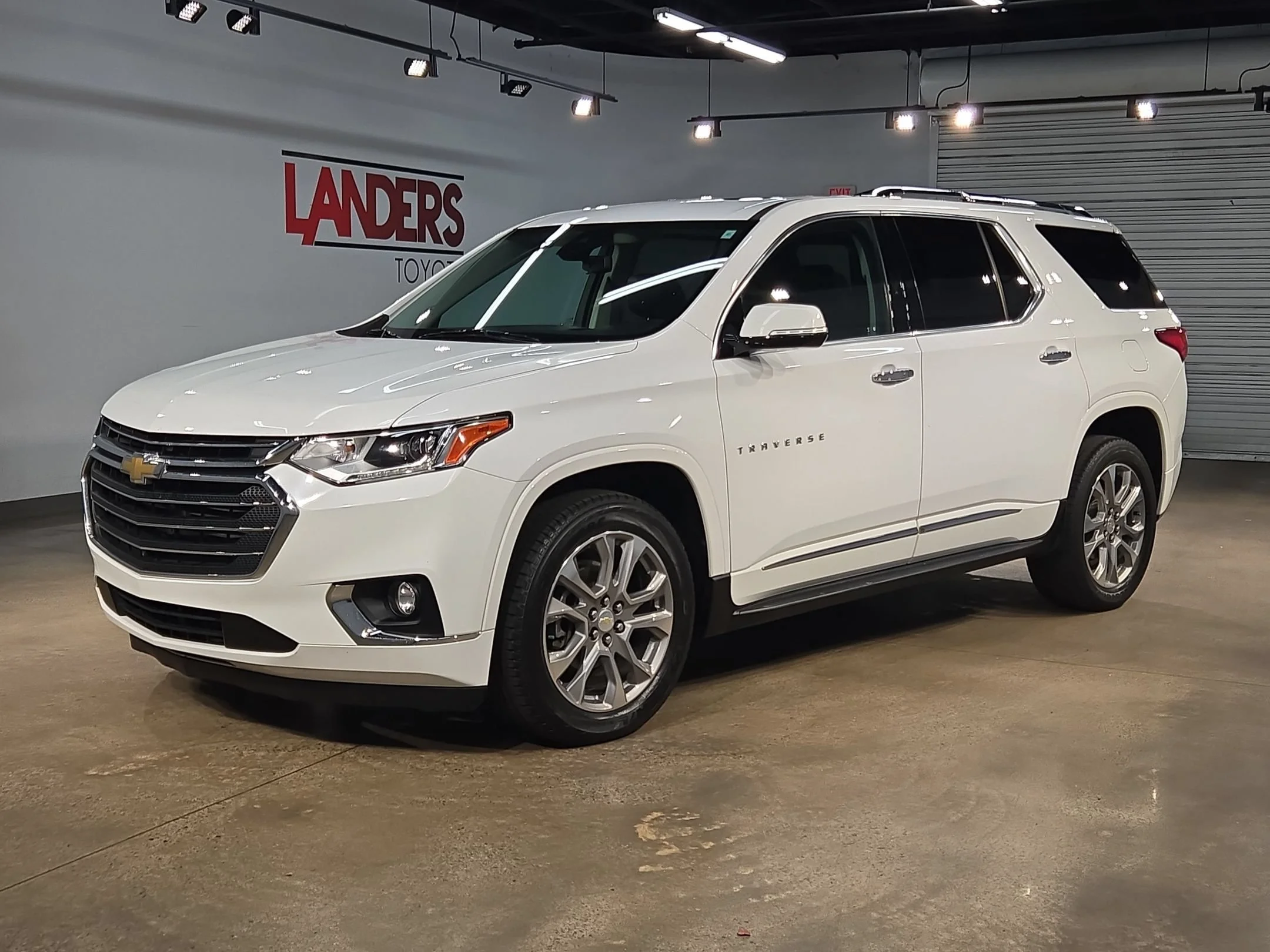 Used 2019 Summit White Chevrolet Premier image 3