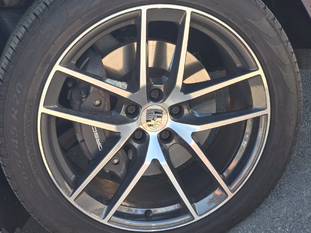 Used 2025 Blue Porsche  image 40