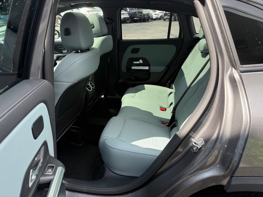 New 2026 Mountain Grey Metallic Mercedes-Benz GLA 250 image 19