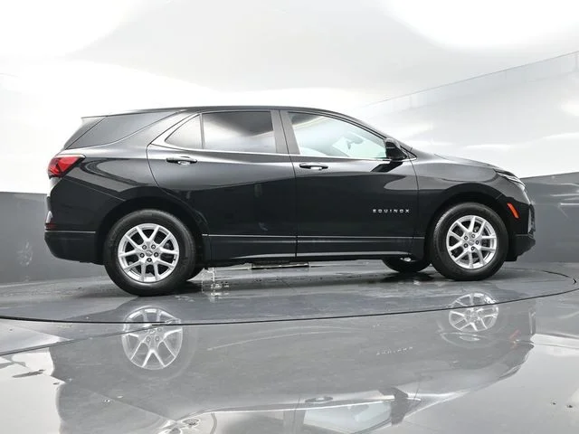 Used 2024 Black Chevrolet LT image 40