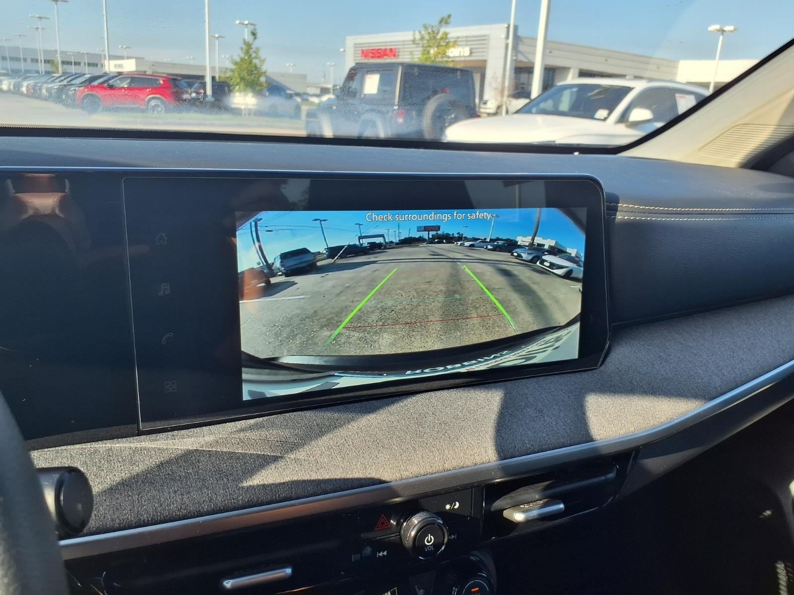 2026 Nissan Kicks photo 24 of 26