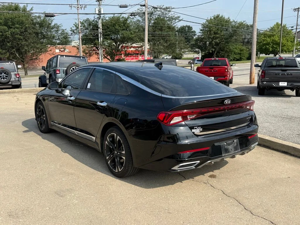 Used 2021 Black Kia GT-Line image 8