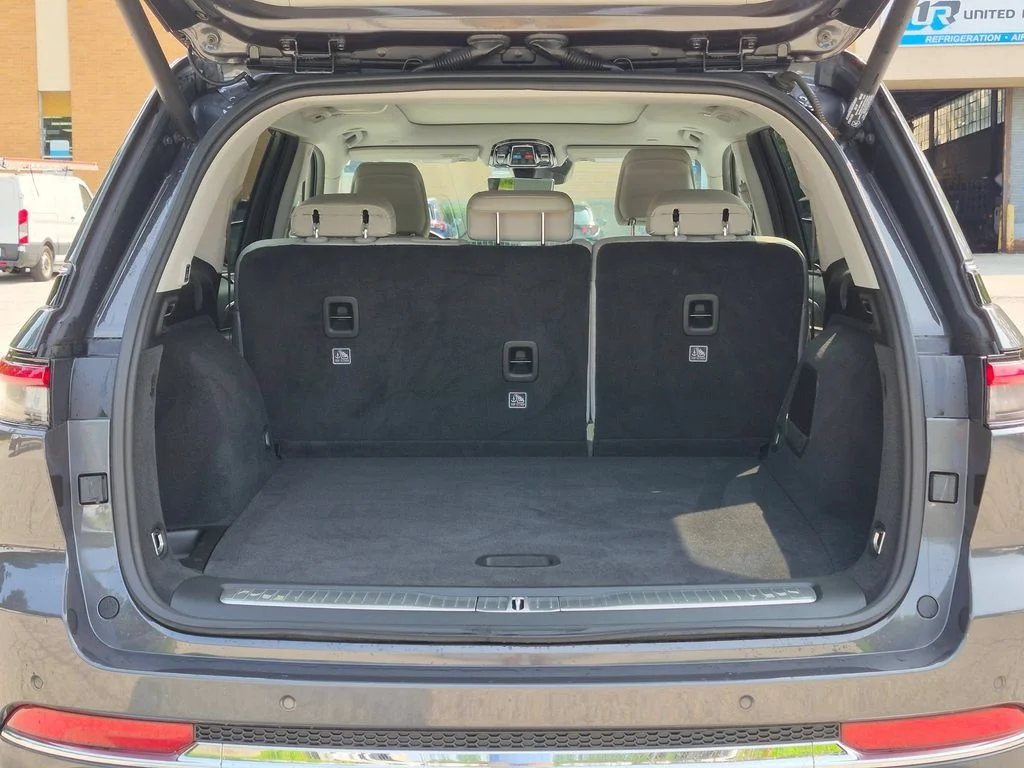 Used 2022 Gray Jeep Overland image 6