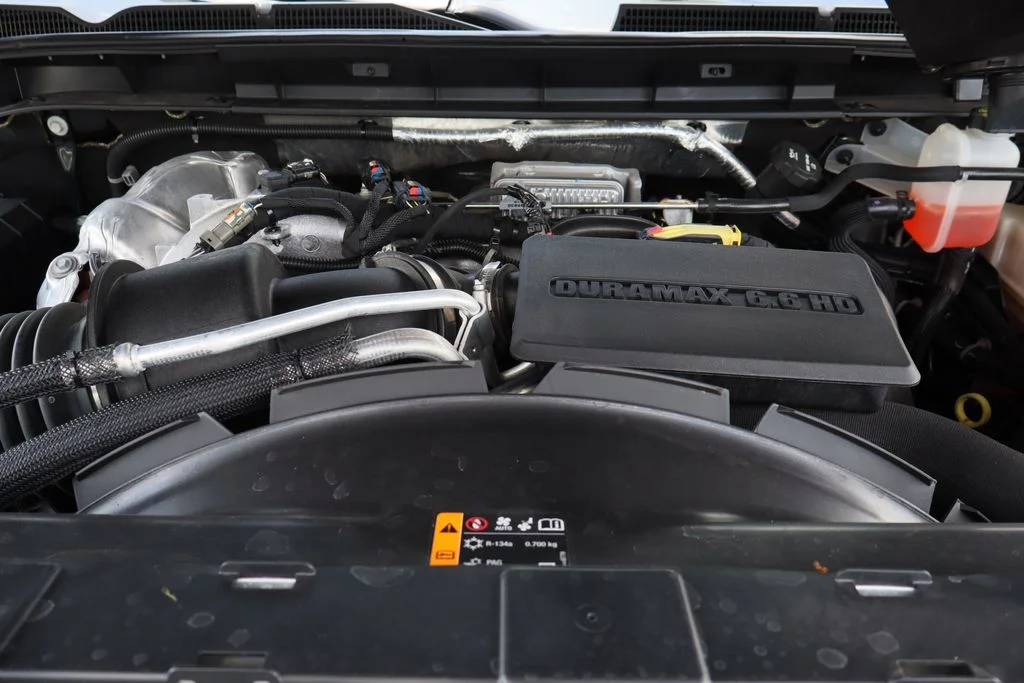 Used 2022 White GMC Denali image 33