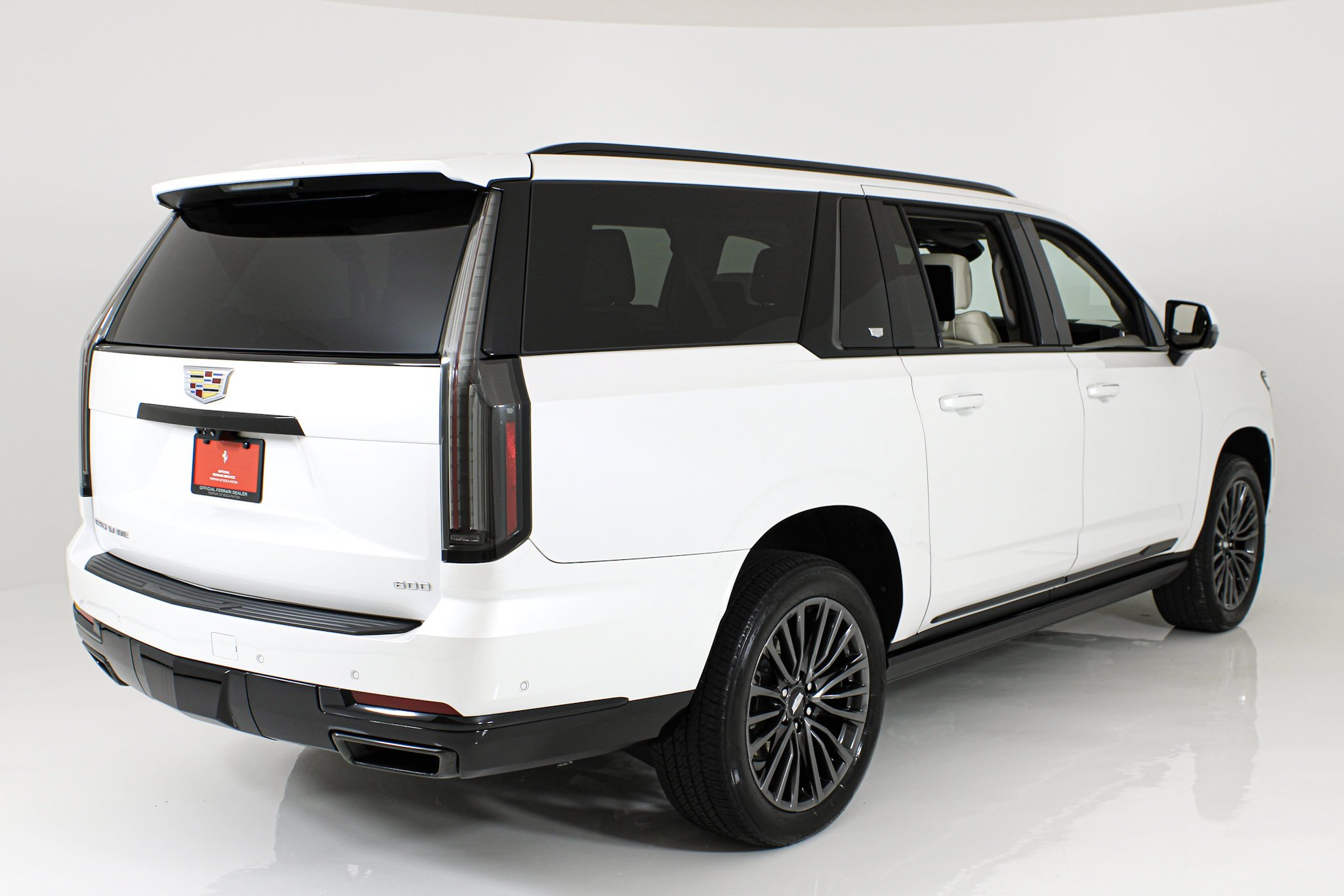 Used 2025 Crystal White Tricoat Cadillac Sport Platinum image 6