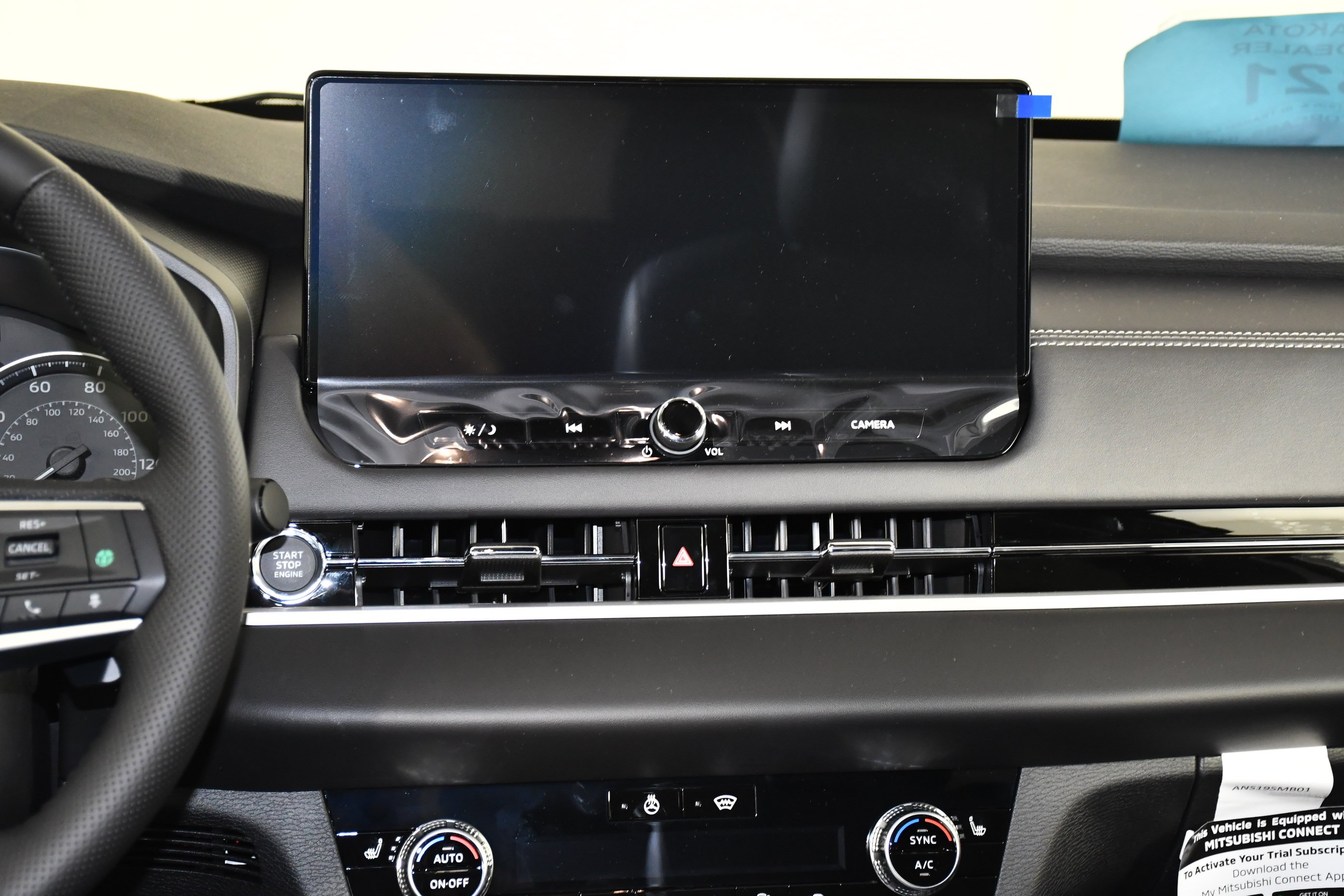 New 2026 White Diamond/Black Roof Mitsubishi Trail Edition image 12