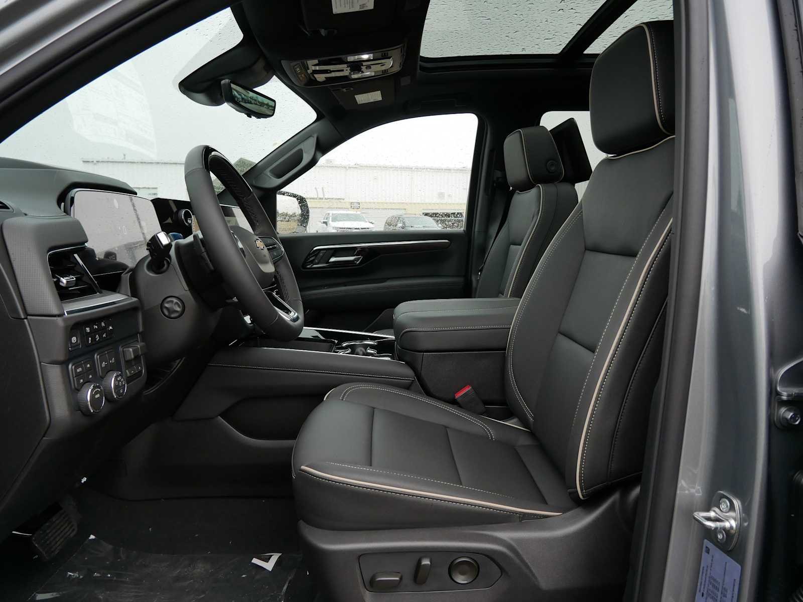2026 Chevrolet Tahoe Premier - Photo 10