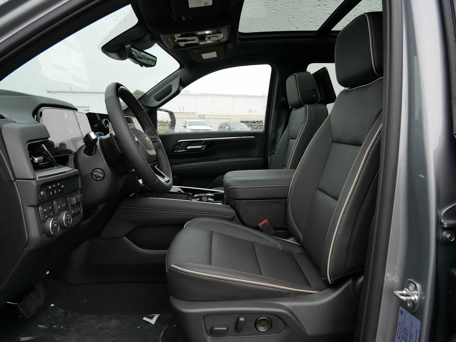 2026 Chevrolet Tahoe Premier - Photo 10