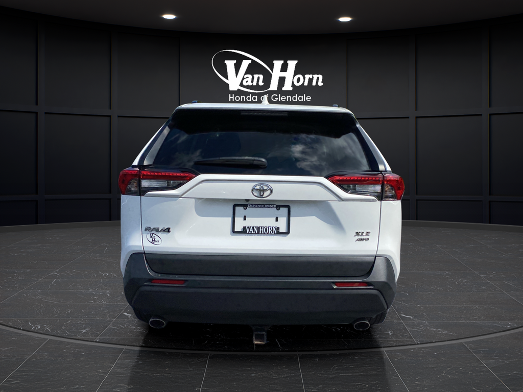 Used 2020 Super White Toyota XLE image 6