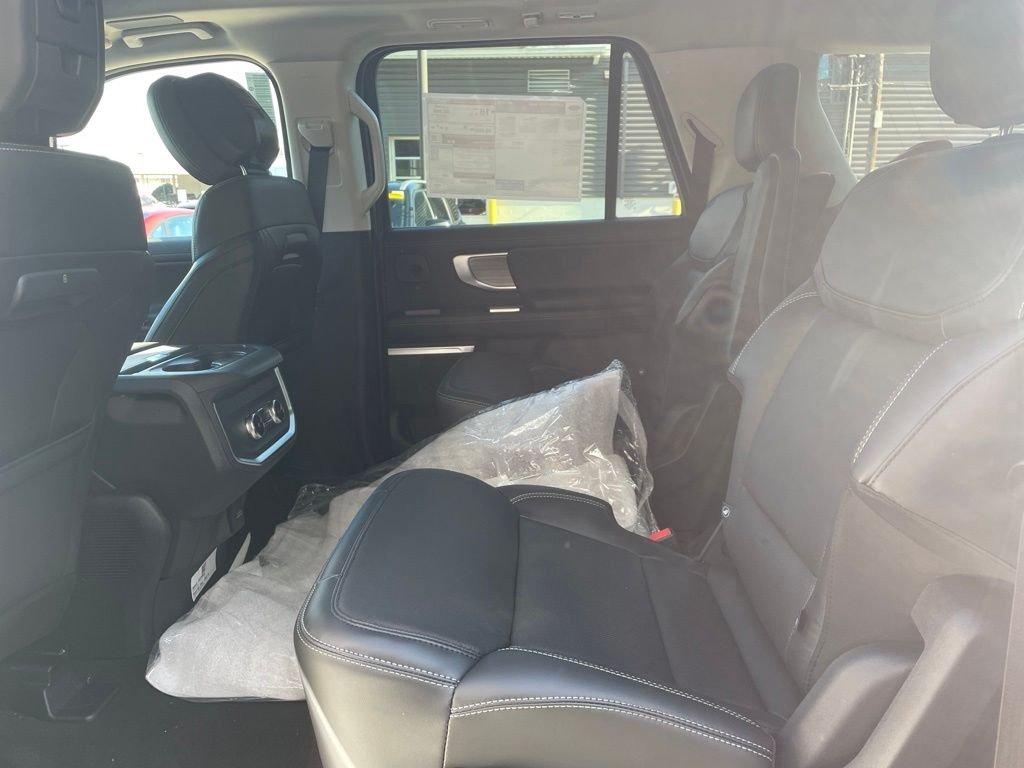 New 2027 Star White Metallic Tri-Coat Ford MAX Platinum image 20