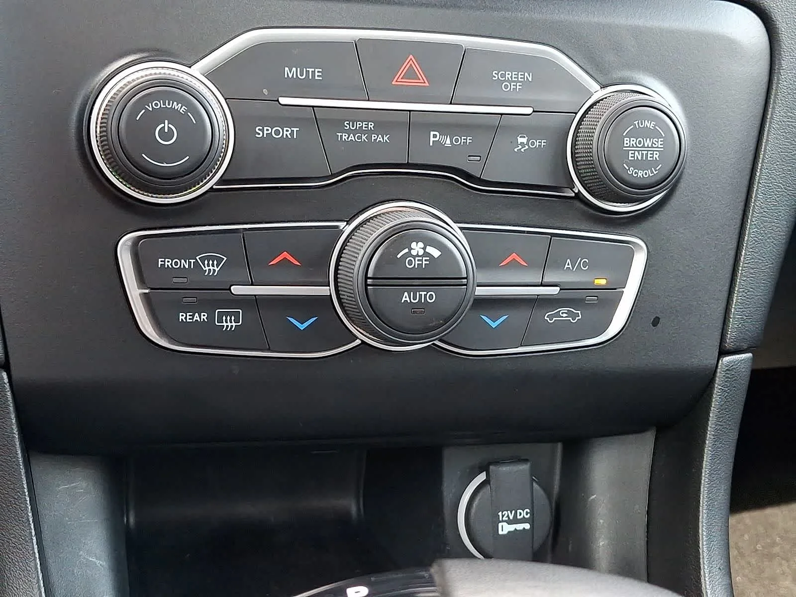 Used 2023 Torred Clearcoat Dodge R/T image 18