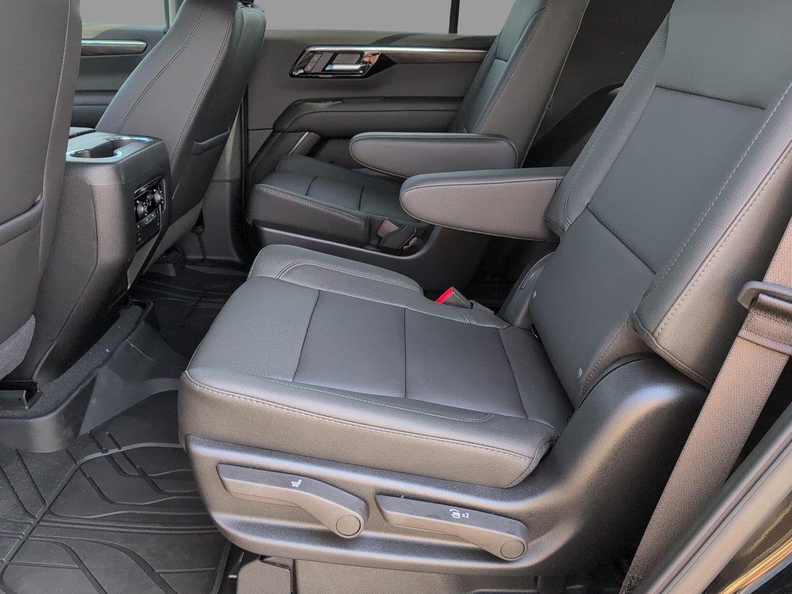 2026 Chevrolet Tahoe Z71 - Photo 32