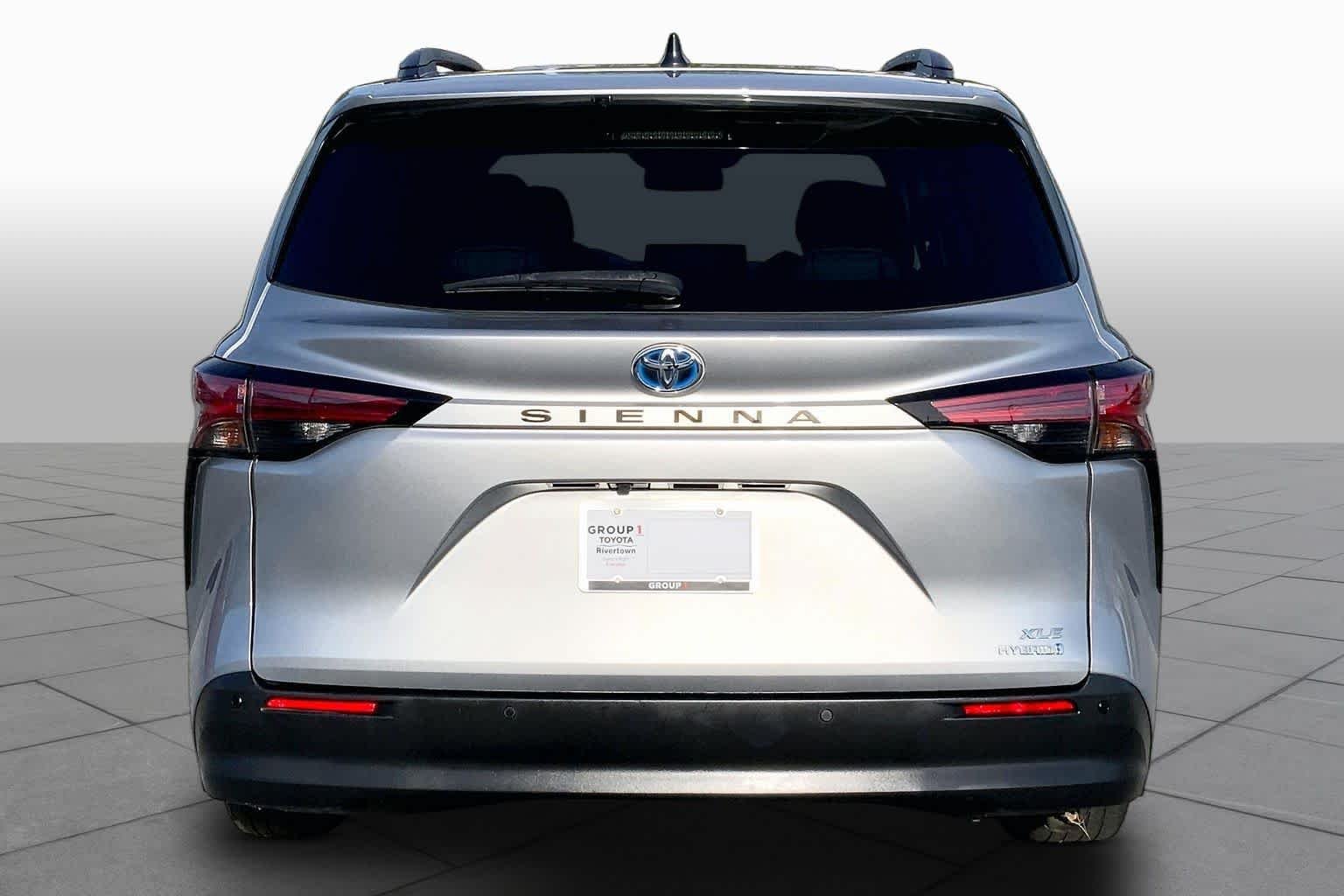 Used 2022 Celestial Silver Metallic Toyota XLE image 5
