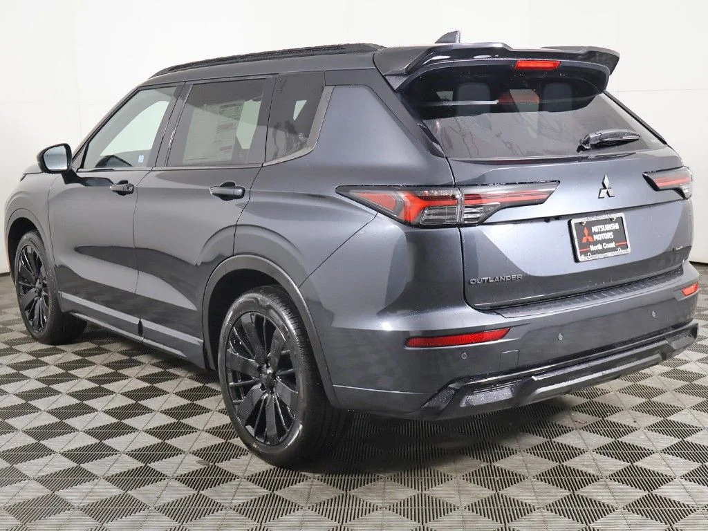 New 2026 Gray Mitsubishi Black Edition image 15