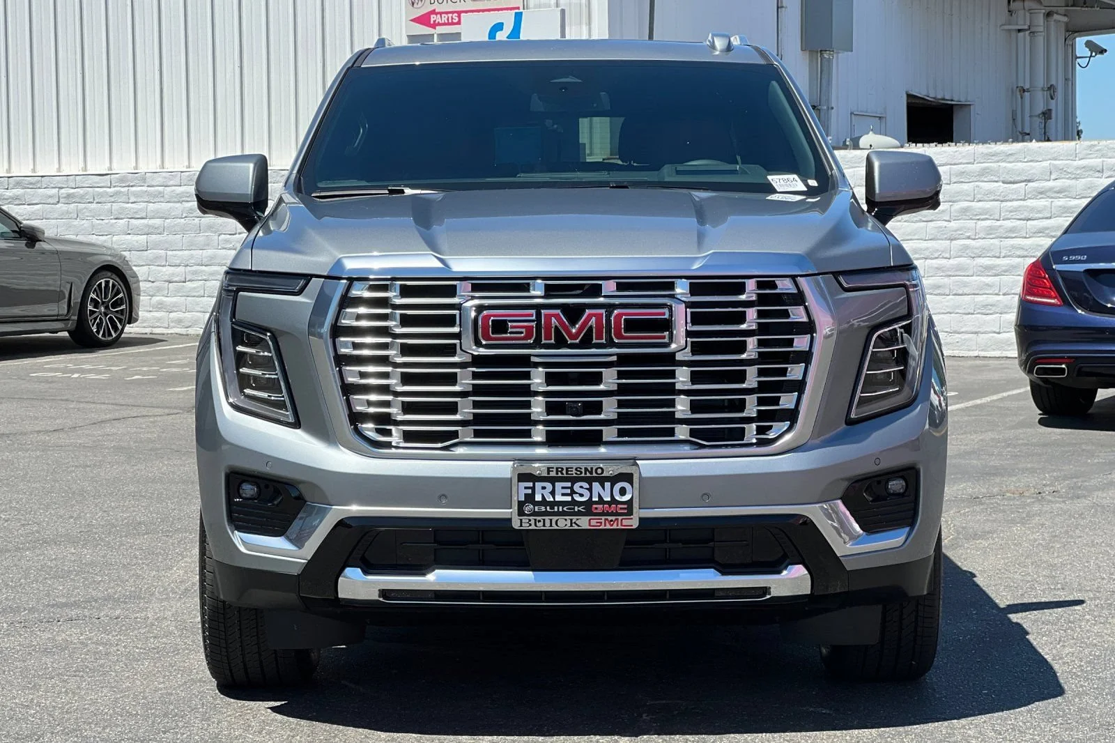 2026 GMC Yukon XL Denali - Photo 6