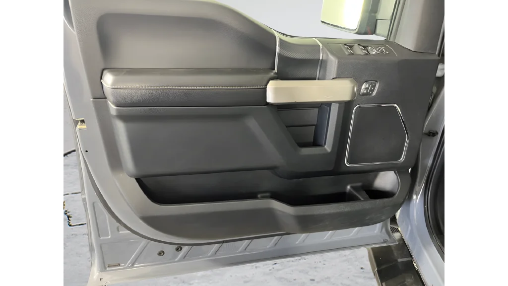 New 2026 White Ford XLT image 9
