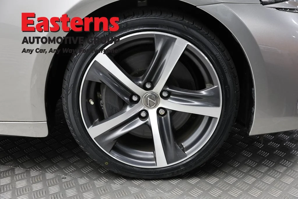 Used 2019 Silver Lexus 300 image 32