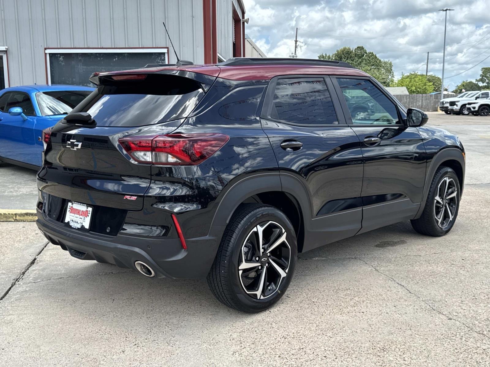 Used 2021 Mosaic Black Metallic Chevrolet RS image 7
