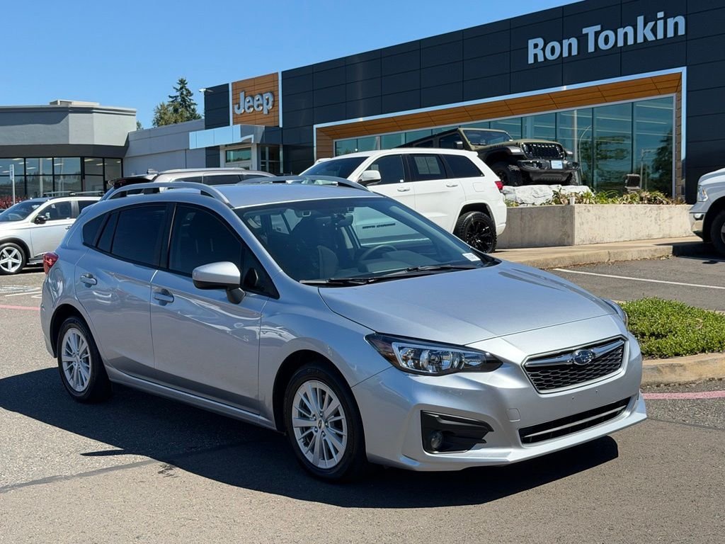 Used 2018 Ice Silver Metallic Subaru 2.0i Premium image 2