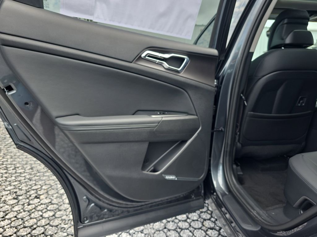 New 2026 Gravity Gray Kia SX-Prestige image 30