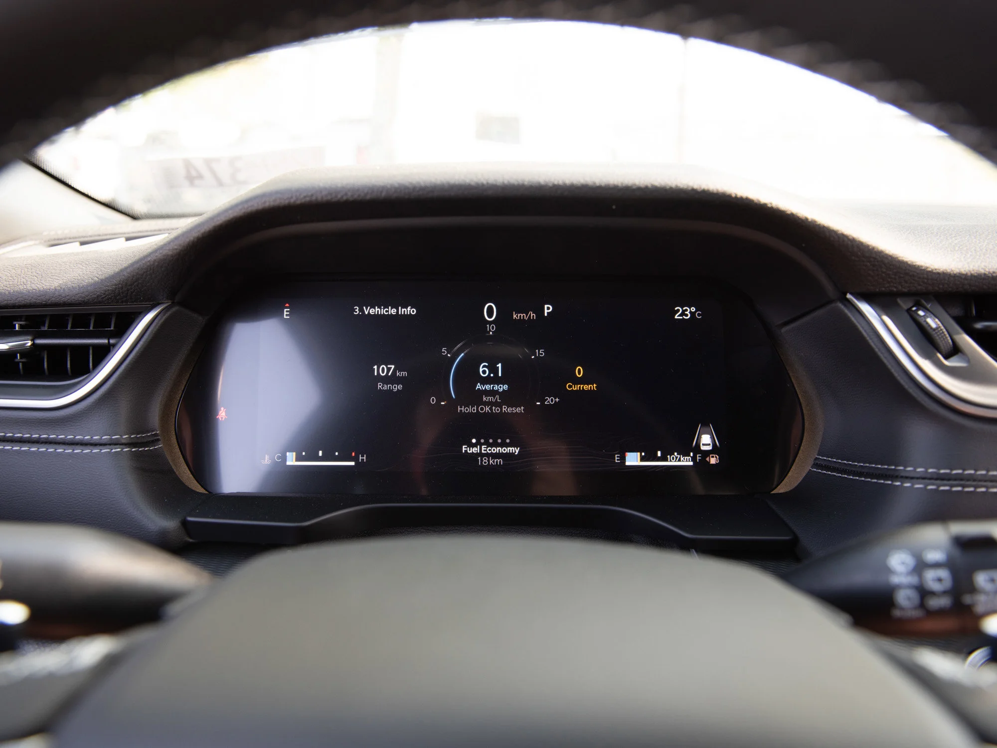 New 2025 White Jeep Altitude* 4x4, Sunroof, Heated Leather, Wireless Charging Pad image 8