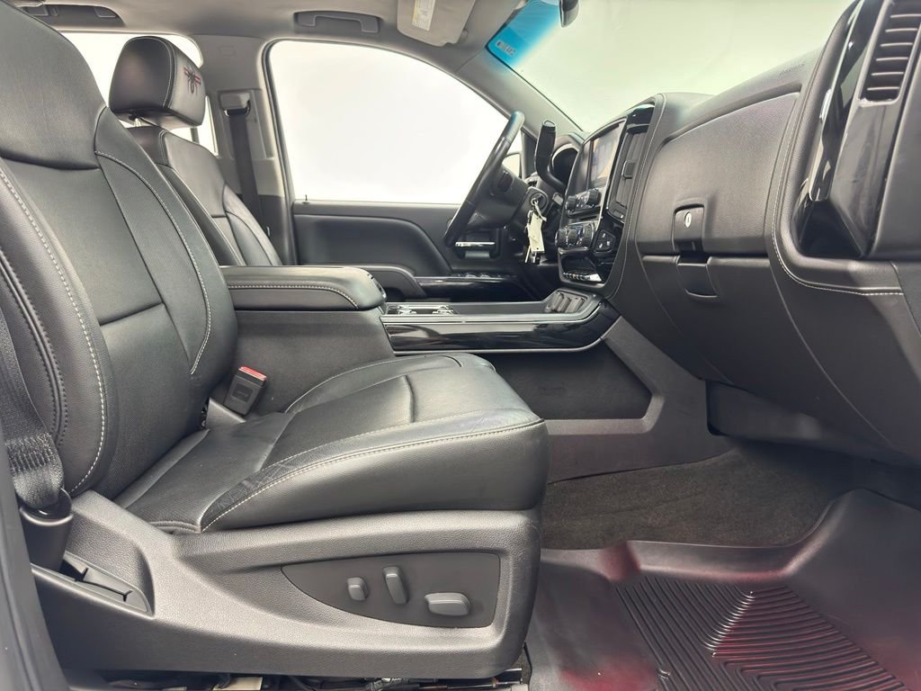 Used 2018 White Frost Tricoat GMC SLT image 34