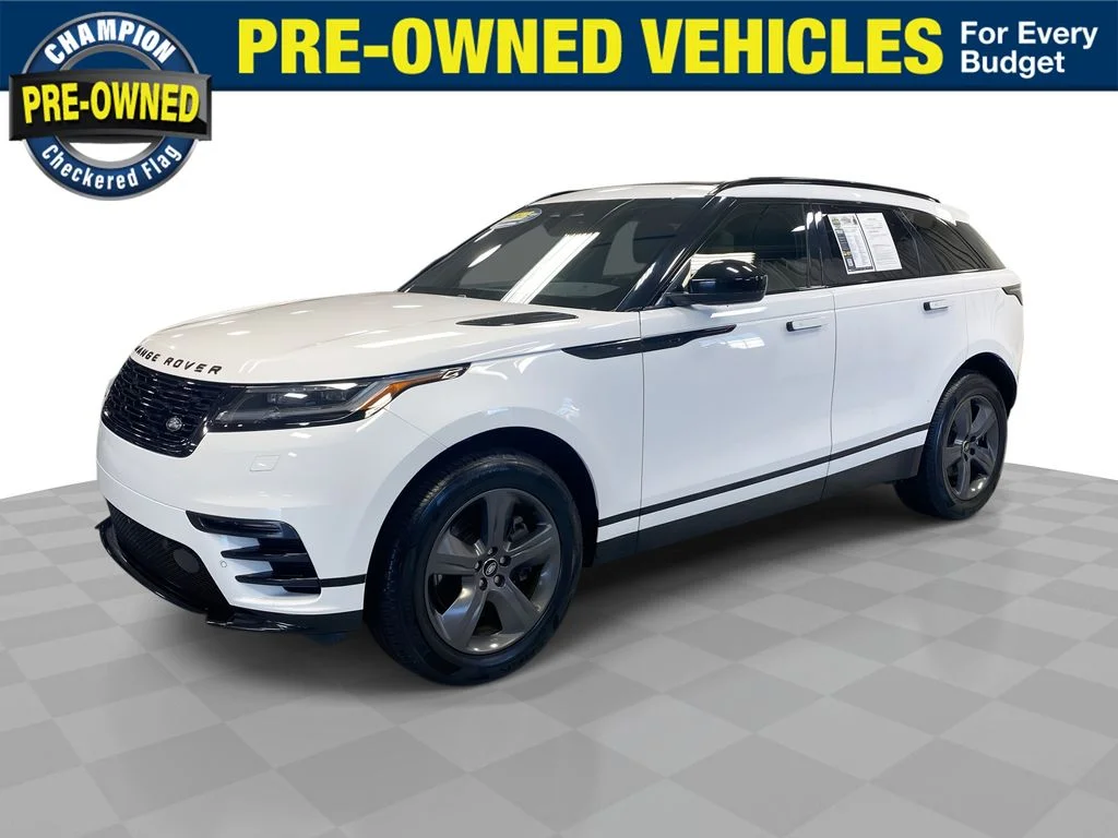 Used 2025 Fuji White Land Rover Dynamic SE image 1